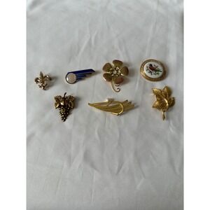 Vintage‎ Gold Tone Brooch Pin Collection Set of 7